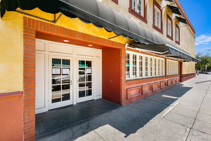 More Photos Of 534 S Myrtle Ave, Monrovia Restaurant For Lease