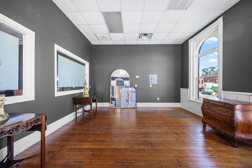 More Photos Of 219 E Screven St, Quitman Storefront Retail Office For Sale