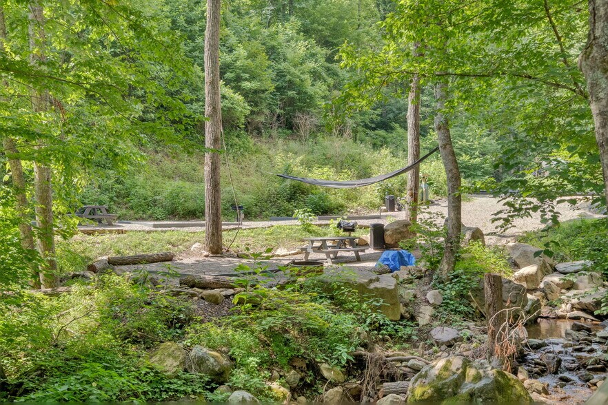 More Photos Of 5340 US-321, Butler Specialty For Sale