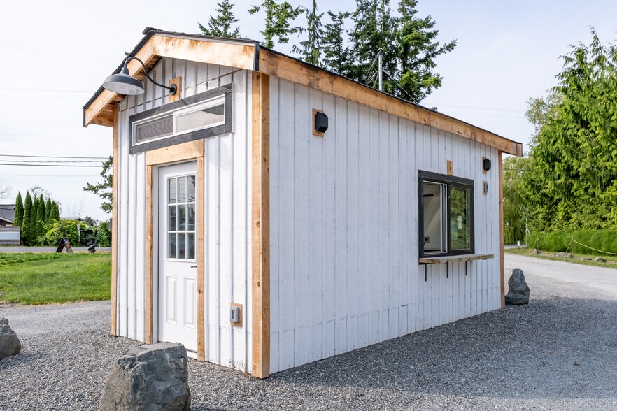 More Photos Of 14965 W Bow Hill Rd, Bow General Retail For Sale