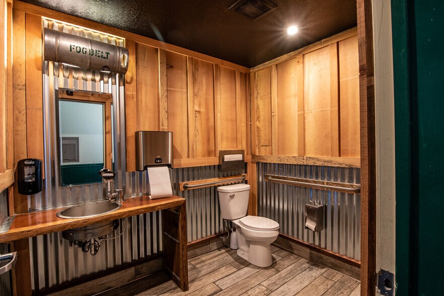 More Photos Of 810 Port Road, Point Arena Restaurant For Sale