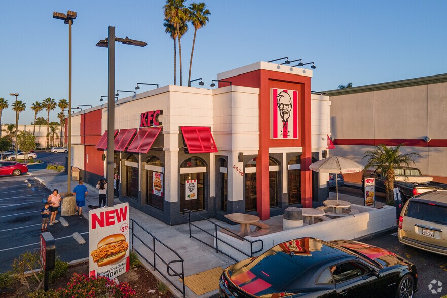 More Photos Of 4516-4550 Atlantic Ave, Long Beach Unknown For Lease