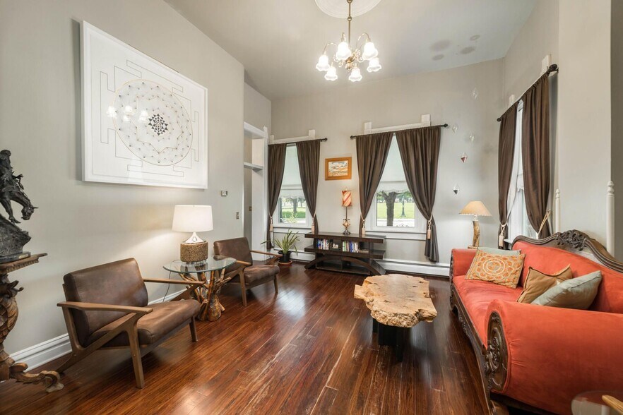 More Photos Of 2147-2151 Tremont Pl, Denver Hospitality For Sale