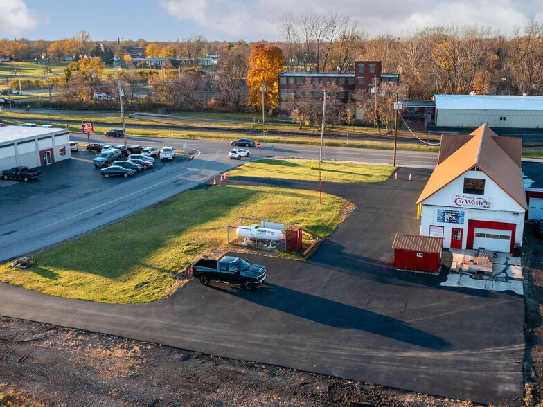 More Photos Of 627 Erie Ave, North Tonawanda Carwash For Sale