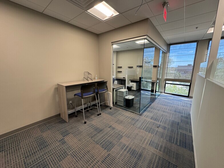 More Photos Of 1201 19th Pl, Vero Beach Office For Lease