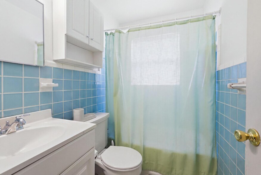 More Photos Of 642 Harwood St, Orlando Apartments For Sale