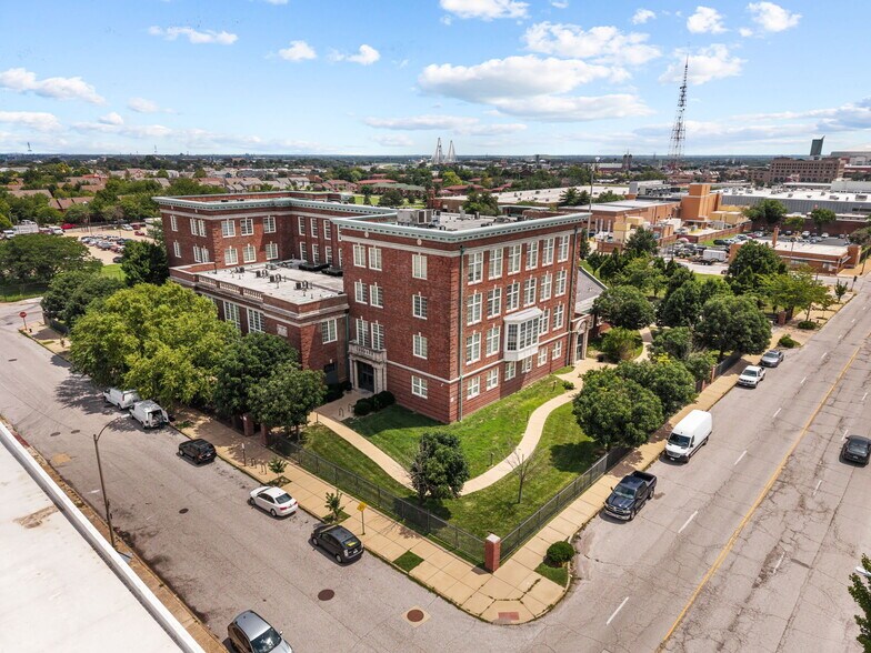 More Photos Of 814 N 19th St, Saint Louis Apartments For Sale