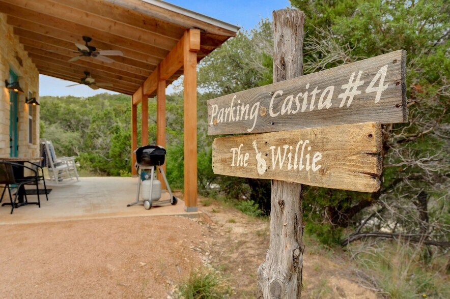 More Photos Of 7400 McGregor Ln, Dripping Springs Hotel For Sale