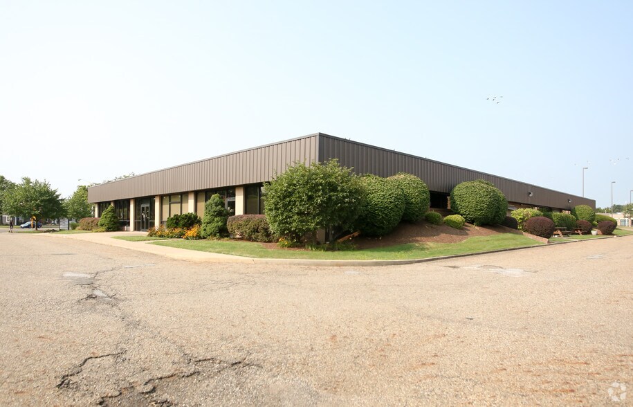 More Photos Of 4895 Dressler Rd, Canton Office For Lease