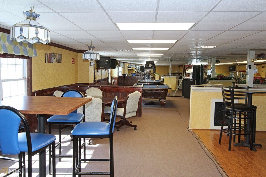 More Photos Of 2760 Pleasantwood Dr, Decatur Religious Facility For Lease