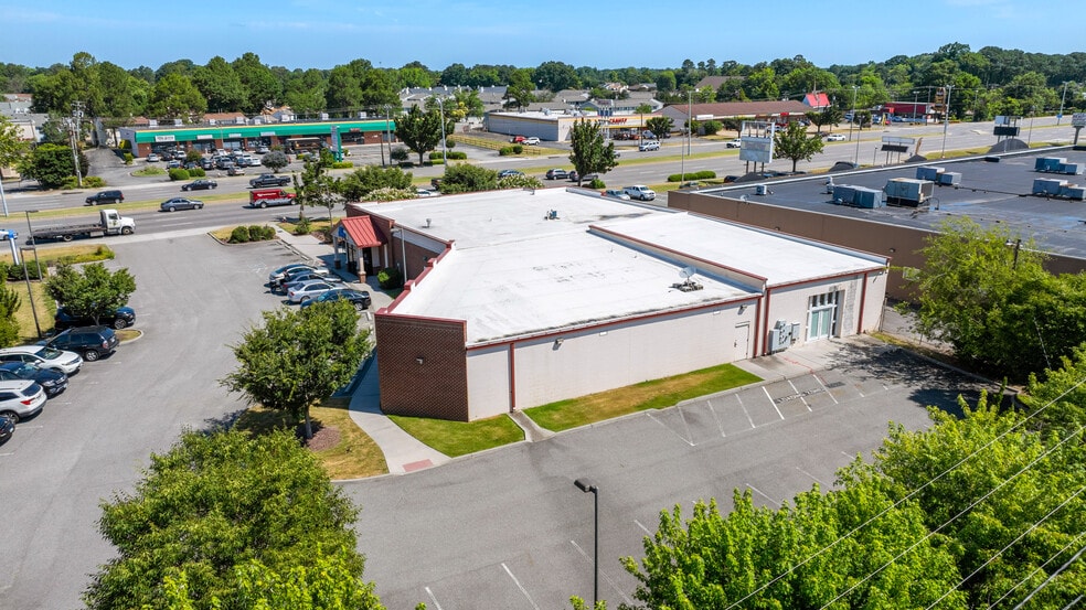 More Photos Of 3321 W Mercury Blvd, Hampton Medical For Lease