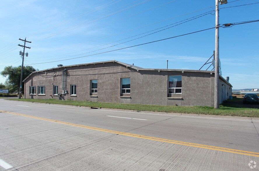 More Photos Of 517 Garfield Ave, Duluth Warehouse For Lease