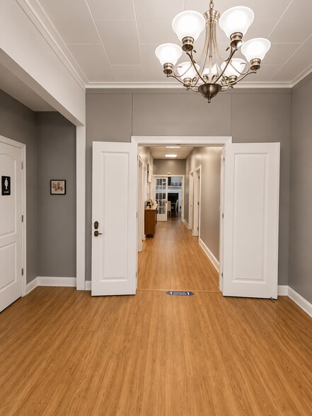 More Photos Of 240-242 Lincoln Pl, Westbury Office For Sale