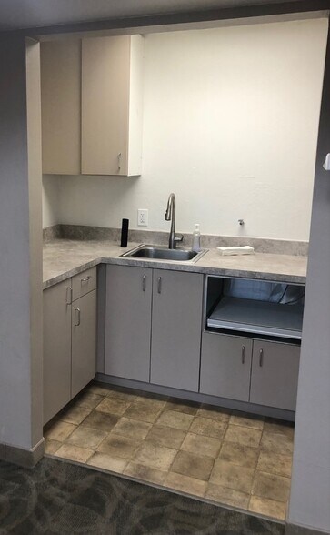 More Photos Of 2600 E Southern Ave, Tempe Medical For Lease