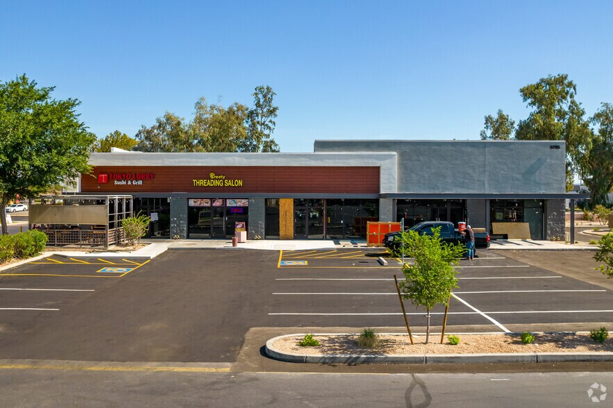 More Photos Of 5715-5775 W Bell Rd, Glendale Unknown For Lease