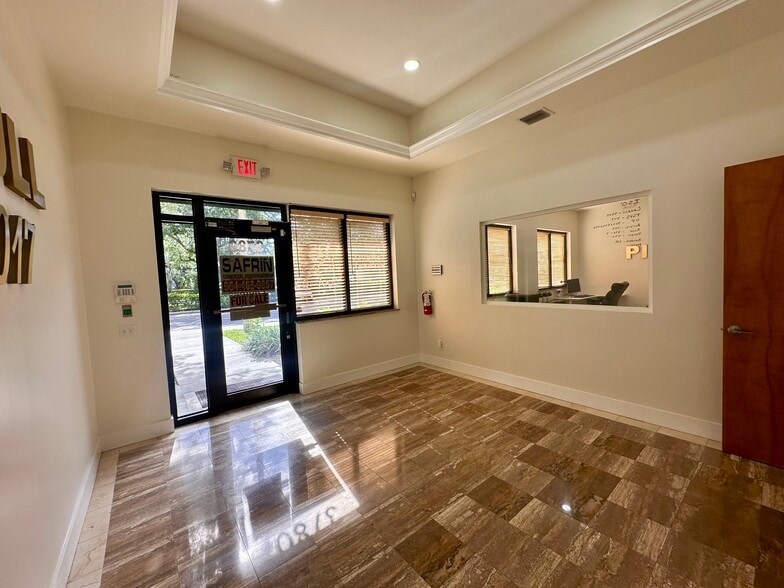 More Photos Of 3764-3790 SW 30th Ave, Fort Lauderdale Warehouse For Sale