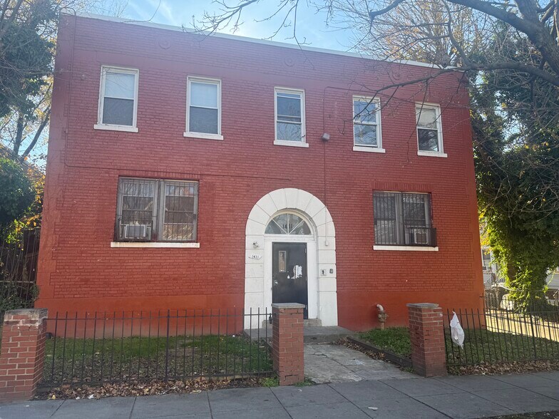 More Photos Of 1411 T St SE, Washington Apartments For Sale