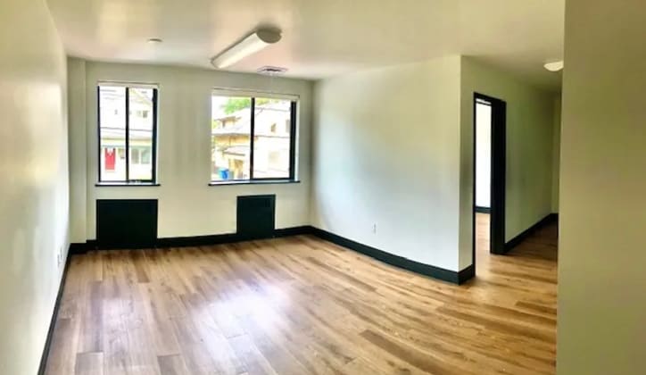 More Photos Of 3331 NE Sandy Blvd, Portland Storefront Retail Office For Sale