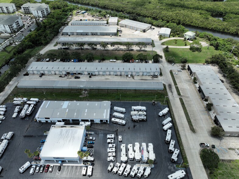 More Photos Of 8100 Park Blvd N, Pinellas Park Storefront For Lease