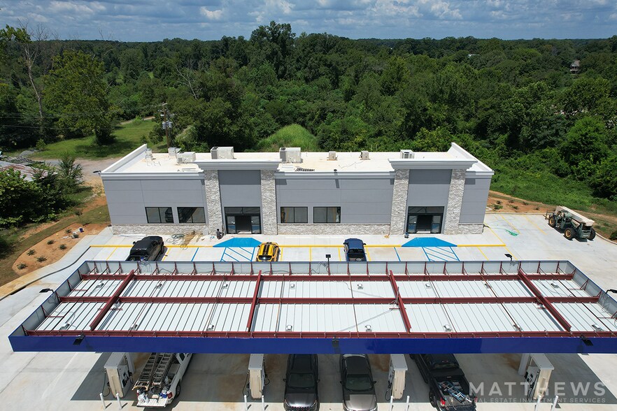 More Photos Of 927 Company St, Wetumpka Convenience Store For Sale