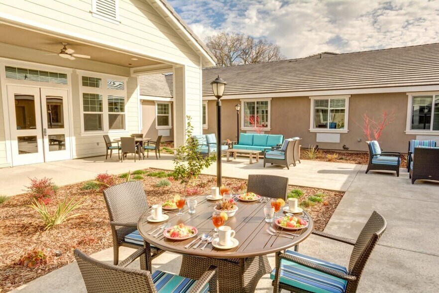 More Photos Of 6825 Sunrise Blvd, Citrus Heights Skilled Nursing Facility For Sale