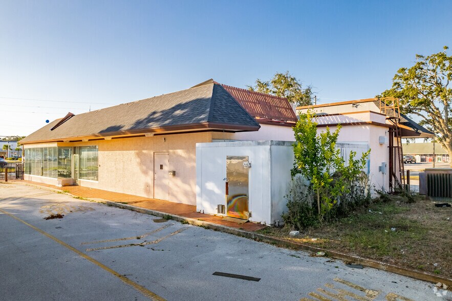 More Photos Of 11542 US Highway 19, Port Richey Fast Food For Sale