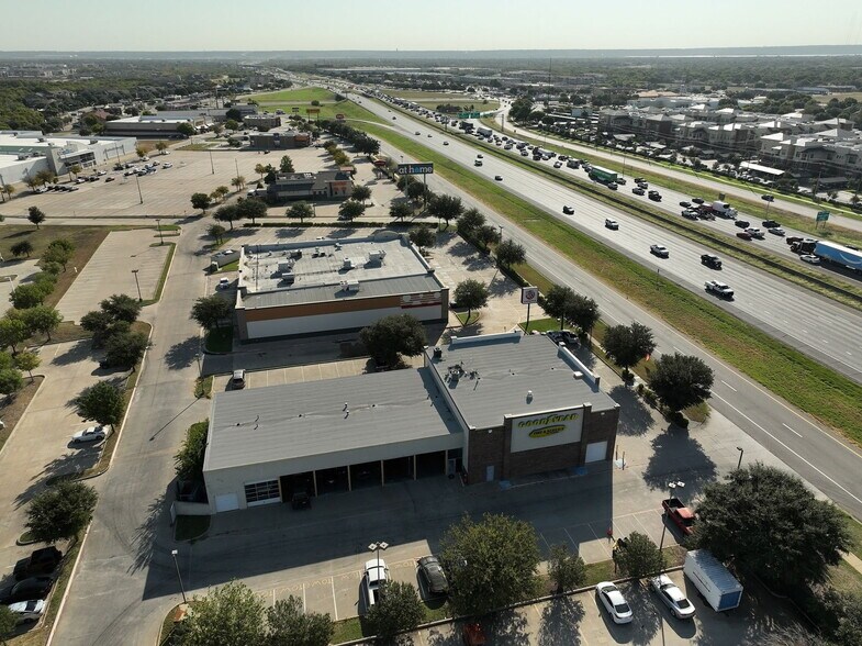 More Photos Of 2650 W I-20, Grand Prairie Unknown For Lease