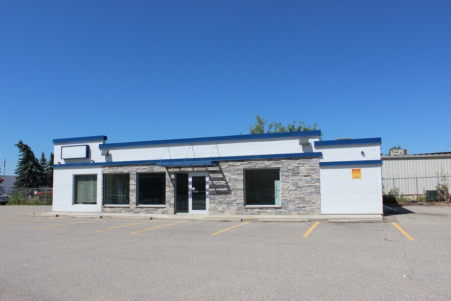 More Photos Of 5214 Gaetz Ave, Red Deer Auto Dealership For Sale