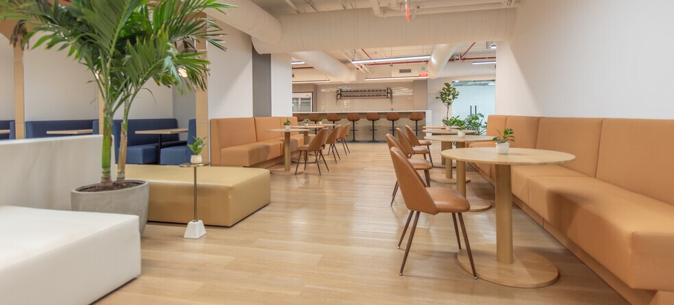 More Photos Of 1100 Brickell Bay Dr, Miami Coworking Space