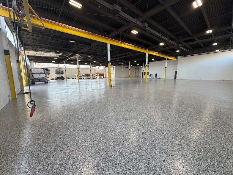 More Photos Of 28041 N Bradley Rd, Lake Forest Warehouse For Lease
