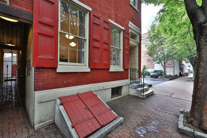More Photos Of 239 Race St, Philadelphia Apartments For Sale