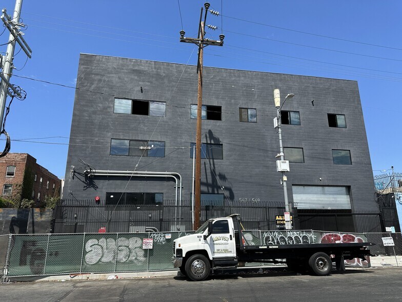 Primary Photo Of 547 Gladys Ave, Los Angeles Research And Development For Lease