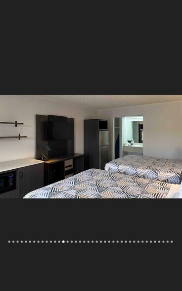 More Photos Of 1004 Saint Patricks Dr, Perry Hotel For Sale