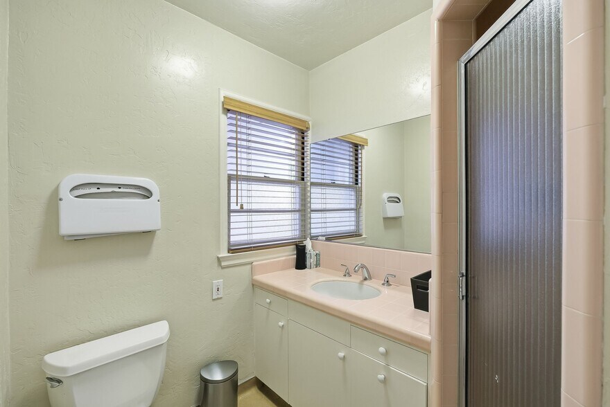 More Photos Of 29 Hawthorne Ave, Los Altos Office For Lease