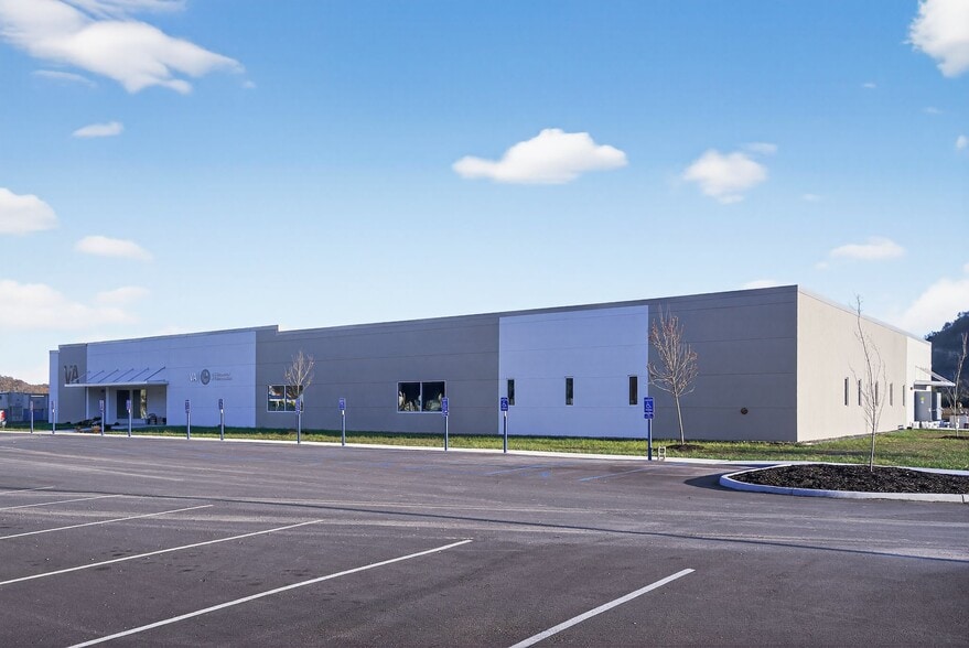 More Photos Of 160 Nautilus Dr, Hazard Office For Sale