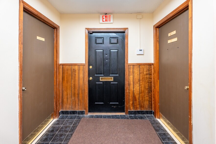 More Photos Of 306 Laurens St NW, Aiken Office For Lease