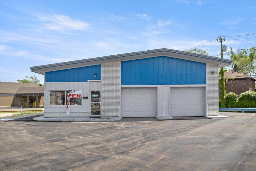 More Photos Of 2225 West Rd, Trenton Research And Development For Lease