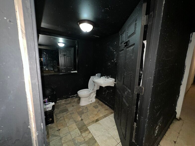 More Photos Of 97 Victory Blvd, Staten Island Apartments For Sale