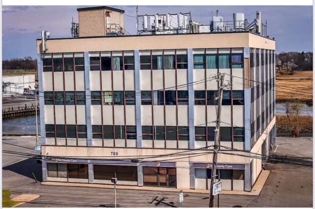 Primary Photo Of 700 Rockaway Tpke, Lawrence Office For Lease