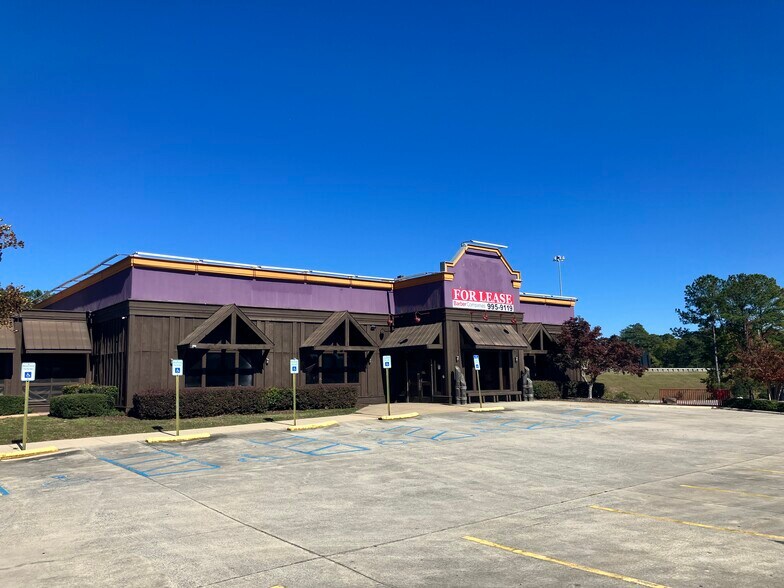 More Photos Of 7724 Ludington Ln, Birmingham Restaurant For Lease