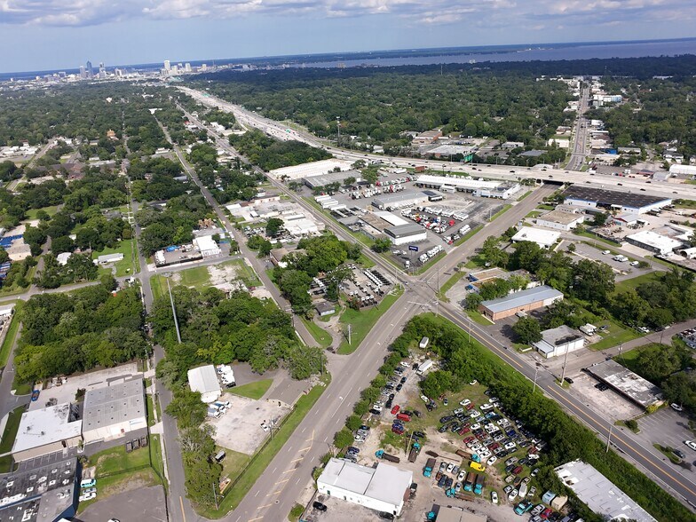 More Photos Of 4736 Hunt St, Jacksonville Warehouse For Sale