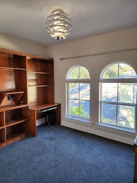 More Photos Of 3001 W Azeele St, Tampa Office For Lease