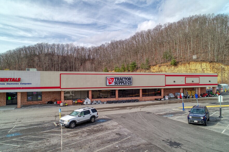 More Photos Of 181 Plaza Rd, Wise General Retail For Sale