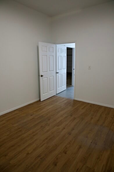 More Photos Of 405 Tillery St, Austin Distribution For Lease