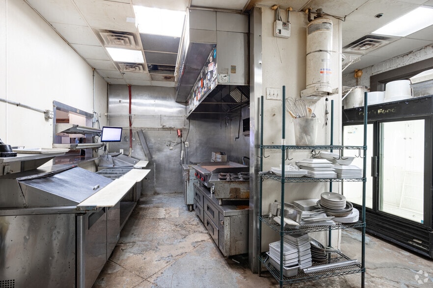 More Photos Of 3840 Highway 42, Locust Grove Restaurant For Sale