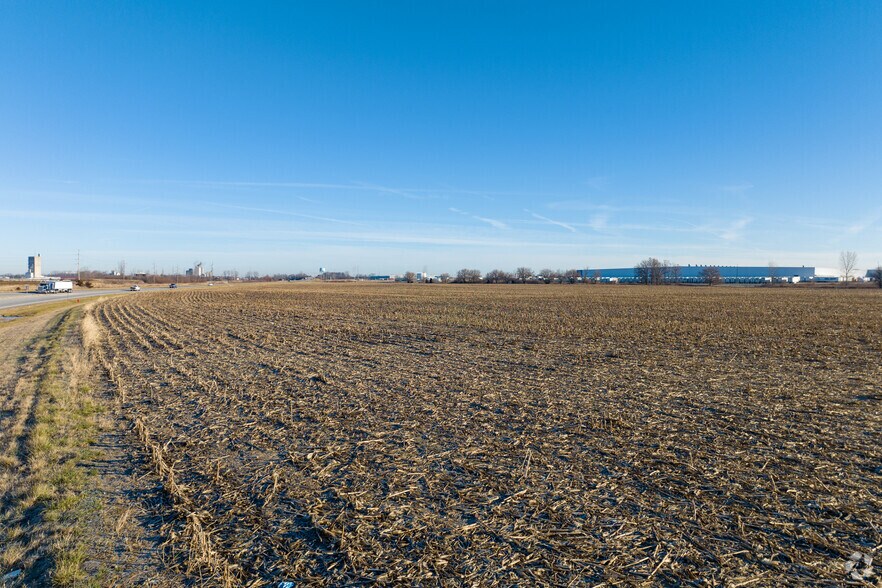 More Photos Of US-35 / SR 753 North East lot of the US-35 / 753 sr, Washington Court House Land For Sale