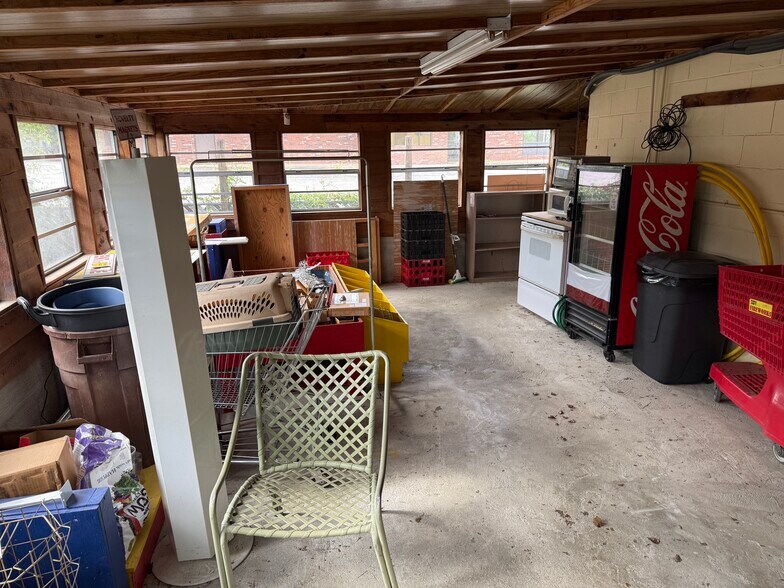 More Photos Of 1116 Hummingbird Ln, Hardeeville General Retail For Sale