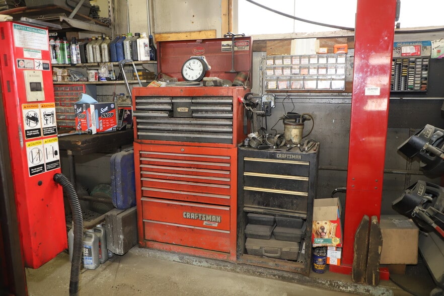 More Photos Of 229 Canal St, Brattleboro Auto Salvage Facility For Sale