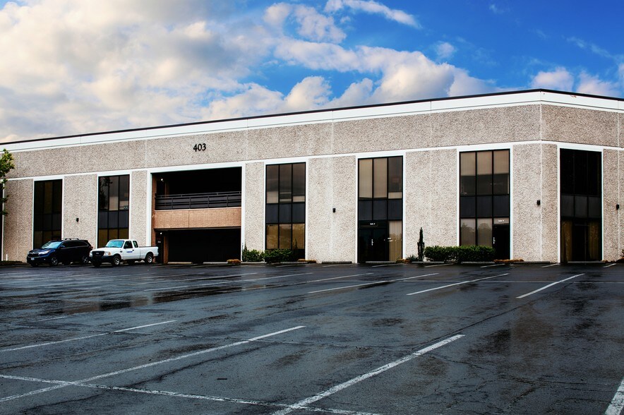 More Photos Of 22560 Glenn Dr, Sterling Unknown For Lease