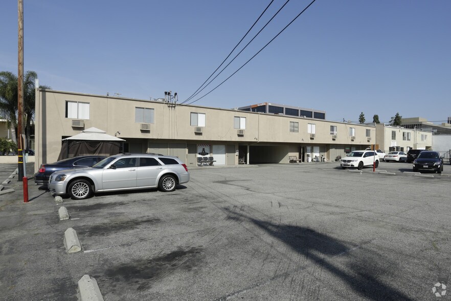 More Photos Of 3520 Long Beach Blvd, Long Beach Office For Sale